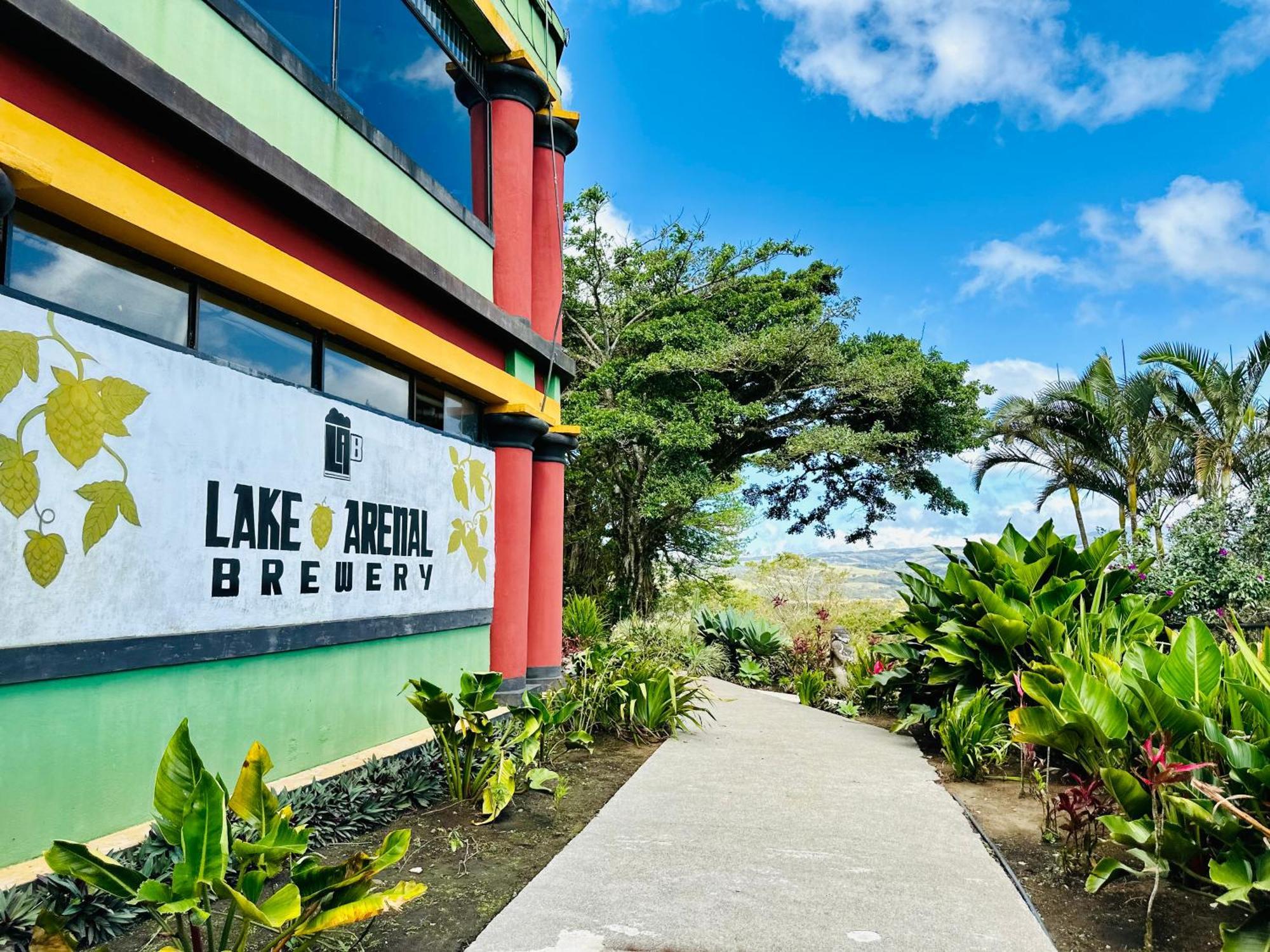 Lake Arenal Brewery & Hotel Tilarán Exterior foto